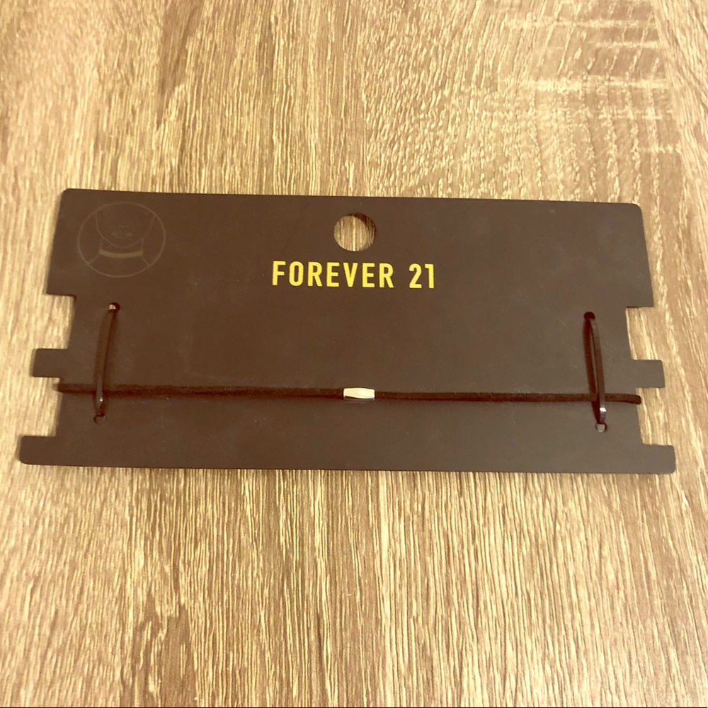 F21 Dainty Chocker Necklace. NWT.